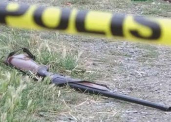 Bir Çocuk Babasını Öldürdüğü Argümanıyla Tutuklandı