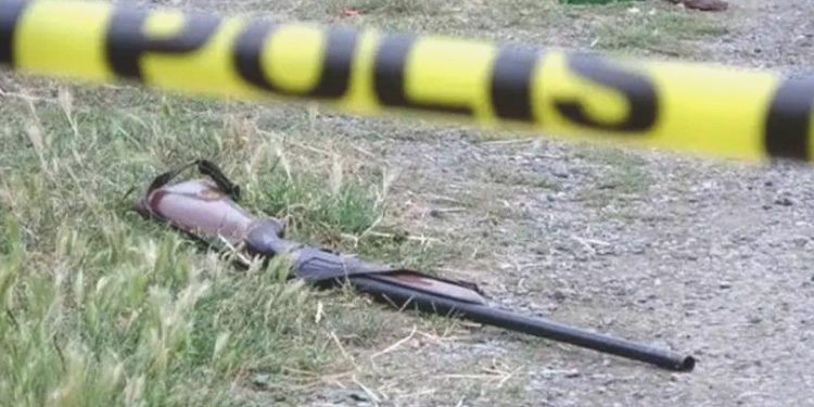 Bir Çocuk Babasını Öldürdüğü Argümanıyla Tutuklandı