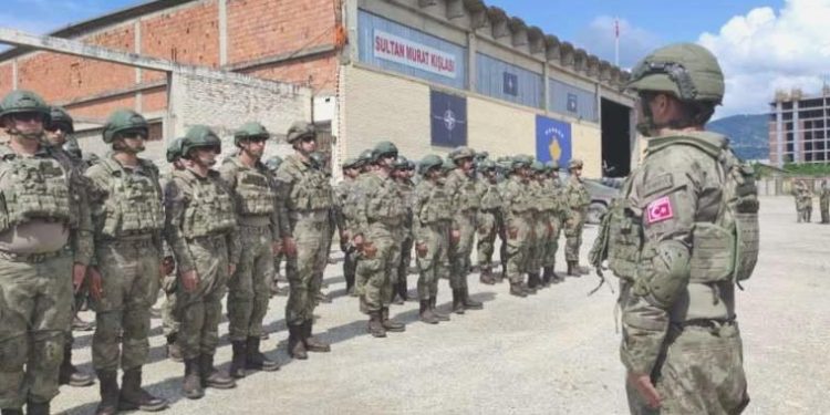 Bloomberg: Türkiye, Kosova’da KFOR komutasını devralacak