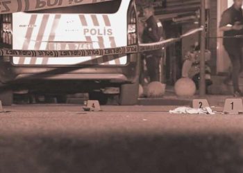 Bursa’da gece kulübü işletmecisi silahlı hücumda ağır yaralandı