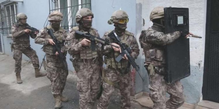 Bursa’da ‘Temizlik-1’ operasyonu: 41 gözaltı