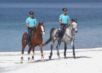 Çamur banyosu yasaklandı: Salda Gölü’nde ziyaretçiler uyarılıyor