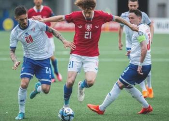 Çekya EURO 2024 yolunu yarıladı!