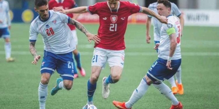 Çekya EURO 2024 yolunu yarıladı!