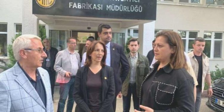 CHP’den 5 çalışanın hayatını kaybettiği MKE fabrikasına ziyaret