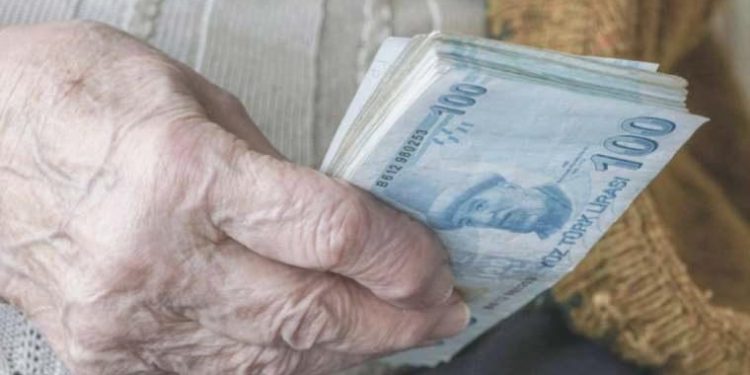 CHP’li Bekir Başevirgen: Emekli maaşı buhar oldu