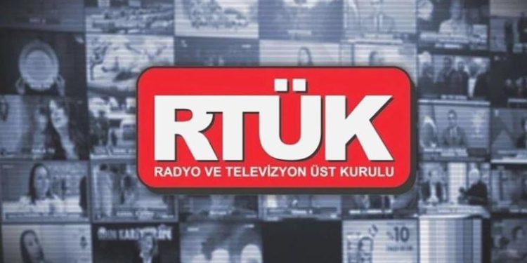 CHP’li Deniz Yücel’den RTÜK’ün cezalarına reaksiyon: ‘Haber alma hakkını savunacağız’