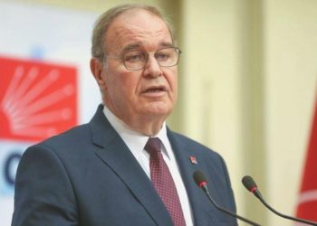 CHP’li Faik Öztrak’tan ‘Kılıçdaroğlu istifa etmeyi düşünüyor mu?’ sorusuna karşılık: ‘Bizi diğer partilerle karıştırmayın…’