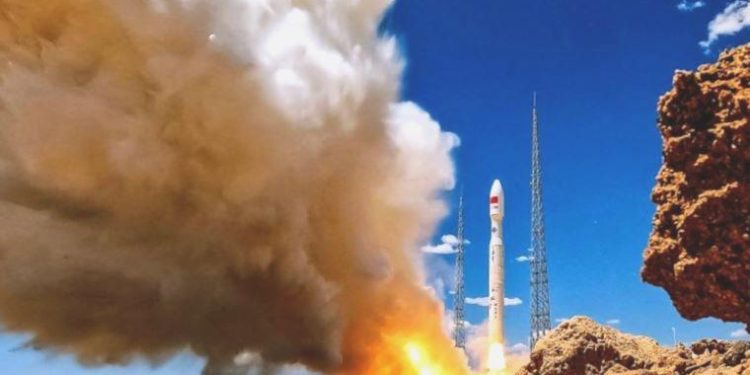 Çin, deney uyduları taşıyan Lijian-1 Y2 roketini uzaya gönderdi