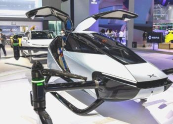 Çin’de “uçan araba” uçuş testi yapıldı