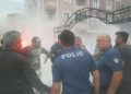 Çorum’da hareketli dakikalar: Emniyetin önünde kendini ateşe verdi