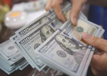 Cumhuriyet tarihinde ele geçirilen en yüksek ölçü: İstanbul’da geçersiz dolar operasyonu!