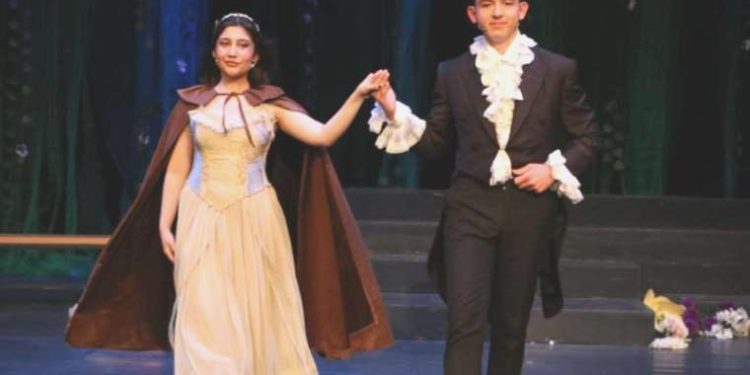 Darüşşafaka’da perde Handan Uran Ertuğrul anısına açıldı