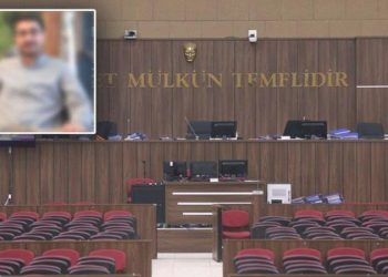 Din öğretmeni meslektaşına cinsel organının fotoğrafını gönderdi