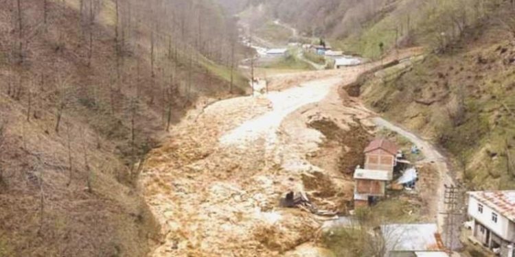 Doğu Karadeniz’e ‘sel ve heyelan’ uyarısı: ‘Bu aylarda olacağı bilinen bir gerçek’
