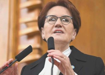 DÜZGÜN Parti Genel Lideri Meral Akşener, partisinin belediye liderleriyle bir ortaya geldi