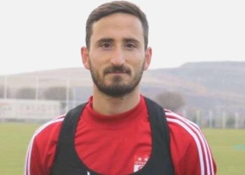 Erdoğan Yeşilyurt kimdir, nereli, kaç yaşında? Erdoğan Yeşilyurt hangi kadrolarda futbol oynadı?