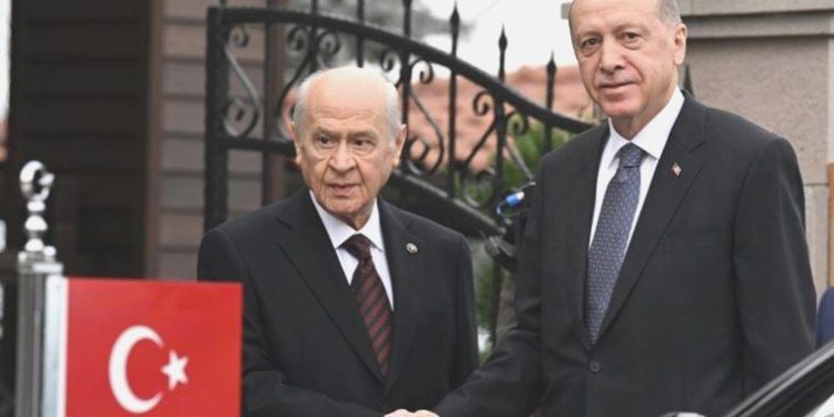 Erdoğan’dan Bahçeli’ye teşekkür, Kurtulmuş’a tebrik telefonu