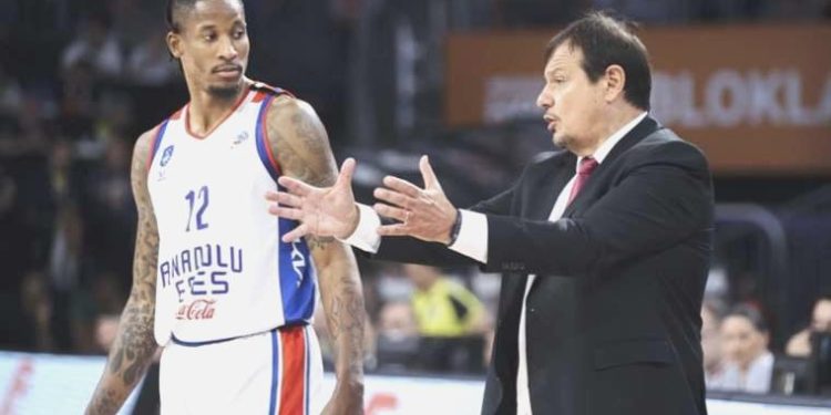 Ergin Ataman’dan ‘Anadolu Efes tatile çıkmış’ tenkitlerine cevap