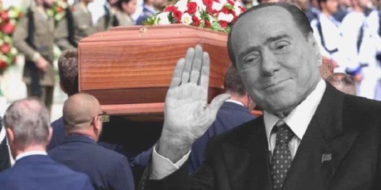 Eski İtalya Başbakanı Berlusconi son seyahatine uğurlanıyor