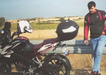 Feci kazada kaskı fırlayan üniversiteli öldü, arkadaşı ağır yaralı