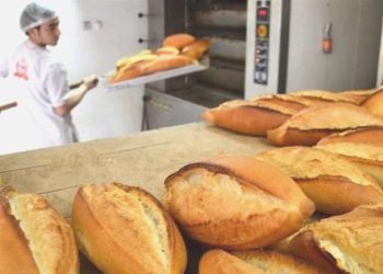 Fırıncıya meslektaşlarından ucuza ekmek sattığı için dava