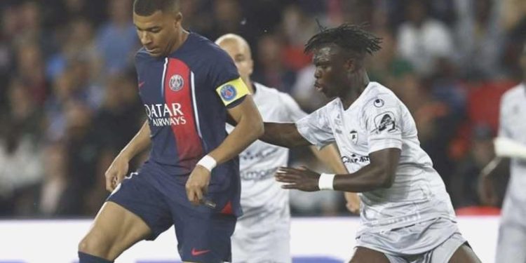 Fransız futbolcu Kylian Mbappe’den transfer açıklaması!