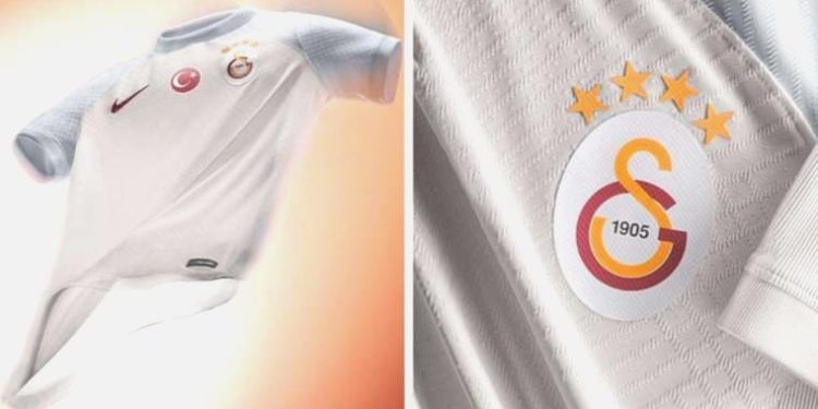 Galatasaray yeni dönem deplasman formasını tanıttı