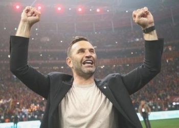Galatasaray’da Okan Buruk tarihe geçti