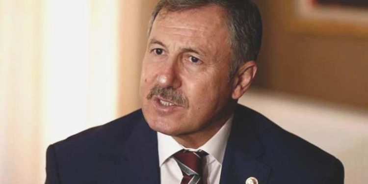 Gelecek Partili Özdağ’dan canlı yayında Meclis Genel Sekreteri’ne sert kelamlar: ‘Sen kimsin ki benim telefonuma çıkmıyorsun?’