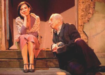 Genco Erkal’ın uyarlayıp yönettiği ve oynadığı ‘Yaşamaya Dair’ bugün CKM’de: Hasret, hüzün, coşku ve ‘Yaşamaya Dair’