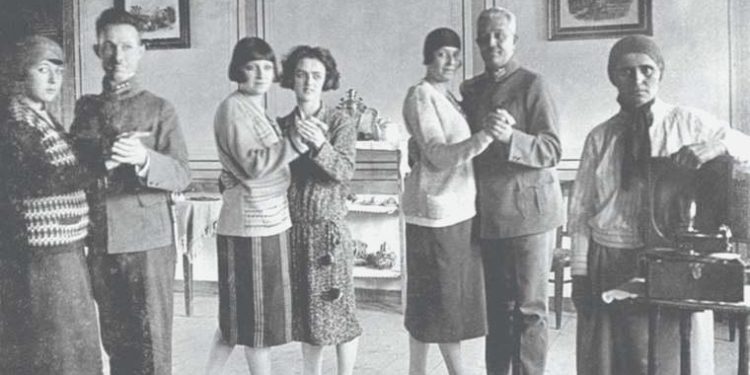 Harf’ten ve Nota’dan “Yaşasın Cumhuriyet”