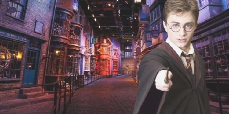 Harry Potter temalı park Tokyo’da açılıyor