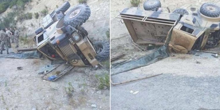 Hatay’da askeri araç devrildi: 4 asker yaralandı