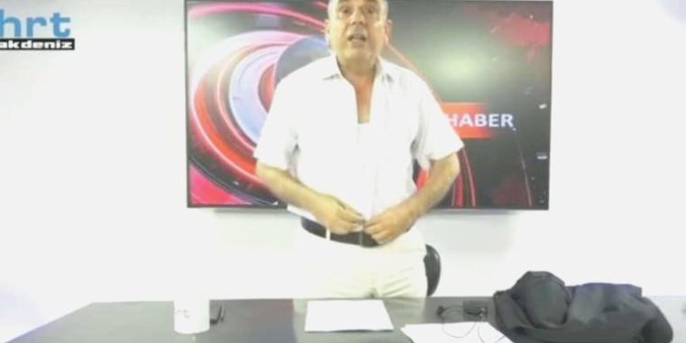 HRT TV sunucusu canlı yayında ‘Hatay’ için soyundu: ‘Belki sesimizi duyarlar…’