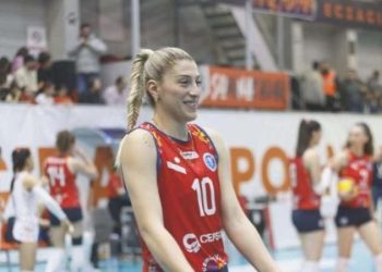 İdil Naz Başcan kimdir, kaç yaşında, nereli? İdil Naz Başcan hangi gruplarda voleybol oynadı?