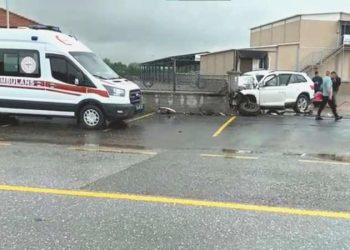 İmtihan yolunda feci kaza! Baba öldü, kızı ağır yaralı