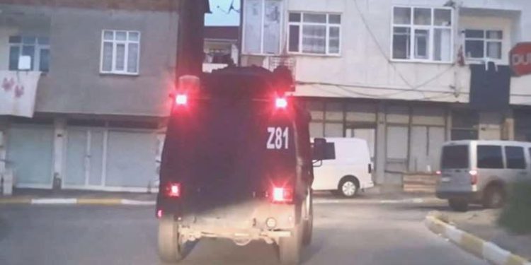 IŞİD’in finans sorumlusunun hesabına para yatıran 4 kuşkulu gözaltına alındı