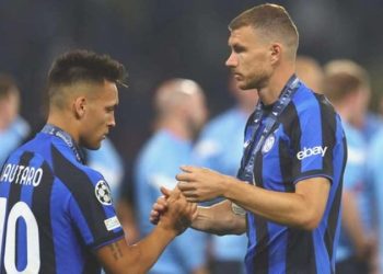 İsmi Fenerbahçe ile anılıyordu…. Edin Dzeko’dan ayrılık kararı!