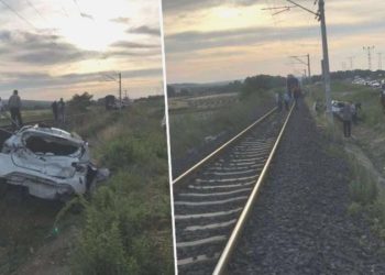 İstanbul Çatalca’da feci kaza: Yolcu treni hemzemin geçitte arabaya çarptı