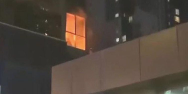 İstanbul’da hareketli anlar: Evvel yangın çıkardı, sonra balkondan atlayıp intihar etmek istedi