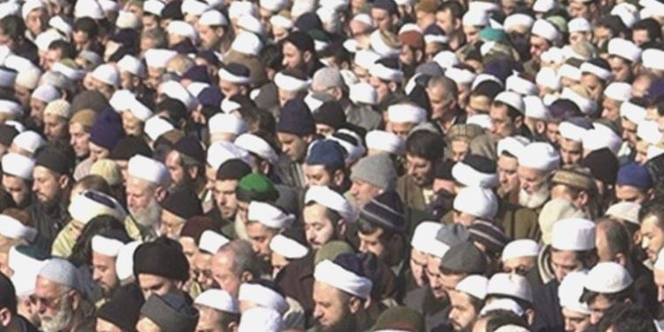 İstanbul’da tekrar tarikat dehşeti: Tecavüze uğrayan zihinsel engelli bayan intihar etti!