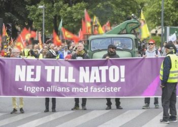 İsveç’te terör örgütü destekçileri yeni terör yasasını protesto etti