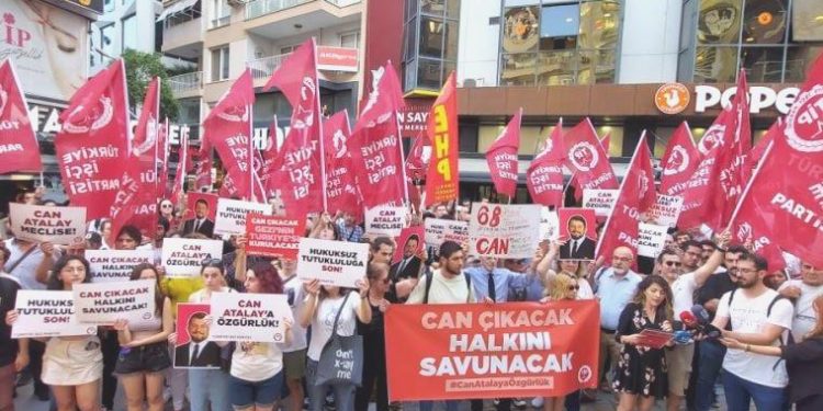 İzmir’de Can Atalay isyanı: Neyden korkuyorsunuz?