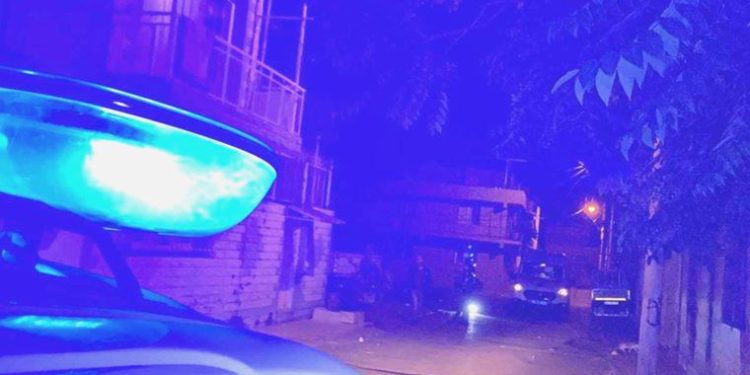 İzmir’de husumetliler ortasında silahlı hengame: 2 ağır yaralı