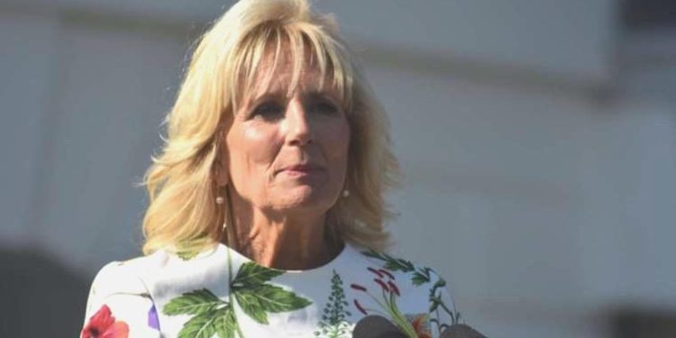Jill Biden: Trump, yolsuzluk ve kaos vadediyor