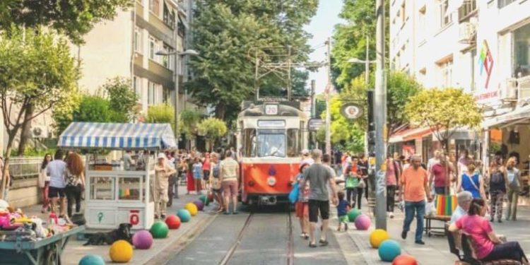 Kadıköy’de yarın kimi yollar trafiğe kapatılacak