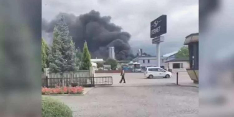 Kayseri’de fabrika yangını: Takımların müdahalesi sürüyor