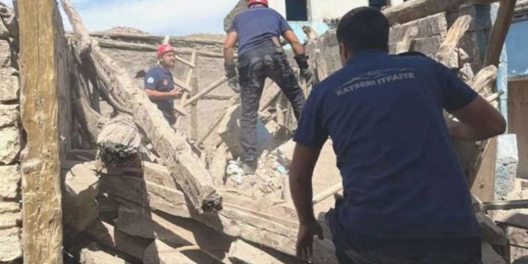 Kayseri’de metruk bina yıkımında göçük: 1 meyyit