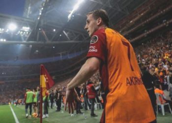 Kerem Aktürkoğlu: ‘Maçların alanda kazanıldığını herkese gösterdik’